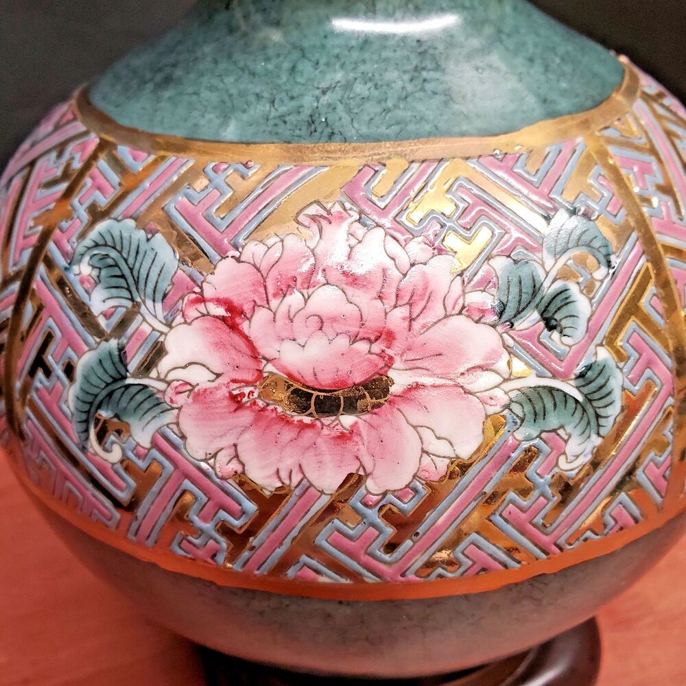 Vintage Chinoiserie Floral Urn Table Lamp - Picture 6 of 12